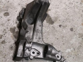 Кронштейн генератора, ориг. номер 9685991680, Citroen C4 Picasso 2006-2013