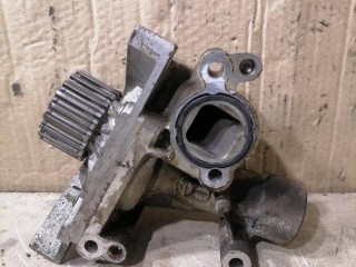 Корпус помпы, ориг. номер 9670557580, Citroen Xsara Picasso 1999-2004