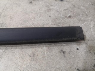 Молдинг стекла двери передней правой наружный, Renault Megane 2 2002-2006