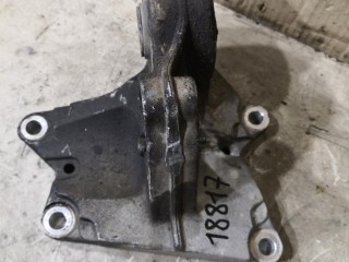 кронштейн полуоси правый, ориг. номер 9637792680, Citroen Xsara 1997-2000